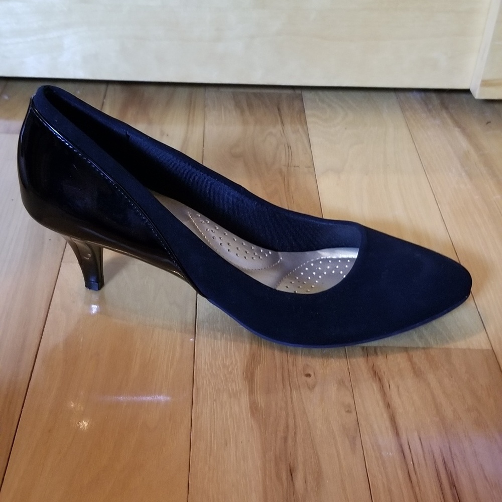 Black heels